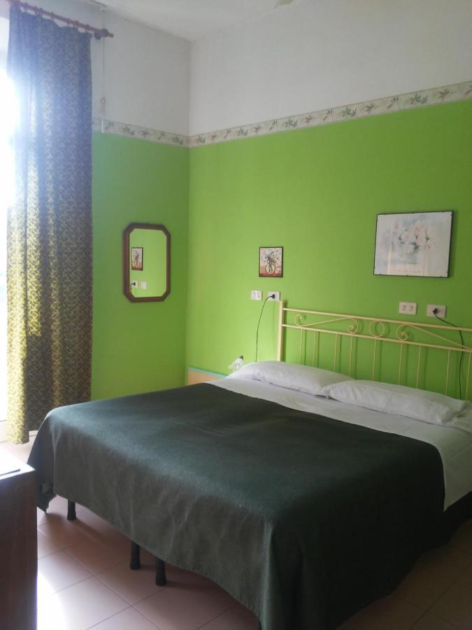 Hotel Villa Morgana Viareggio Exterior photo